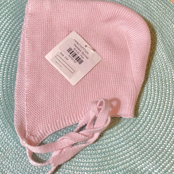 Bonnet - Picture 2 of 2